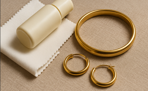 Entretenir vos bijoux en or : gestes simples pour un éclat durable