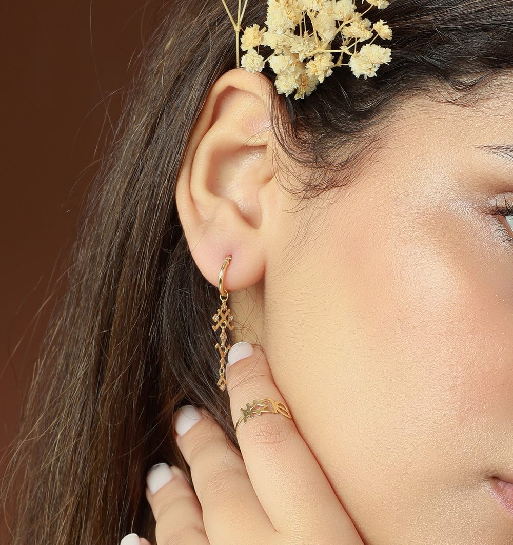 Tribal Harmony Earrings in 18K Gold