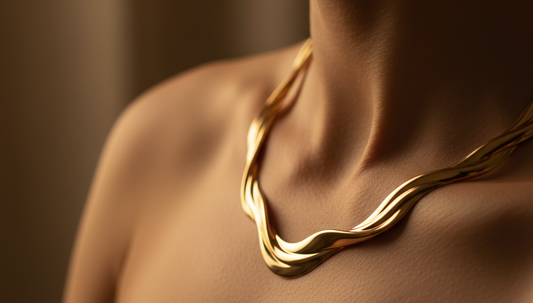 Le collier qui réveille votre sensualité (sans que ça paraisse)