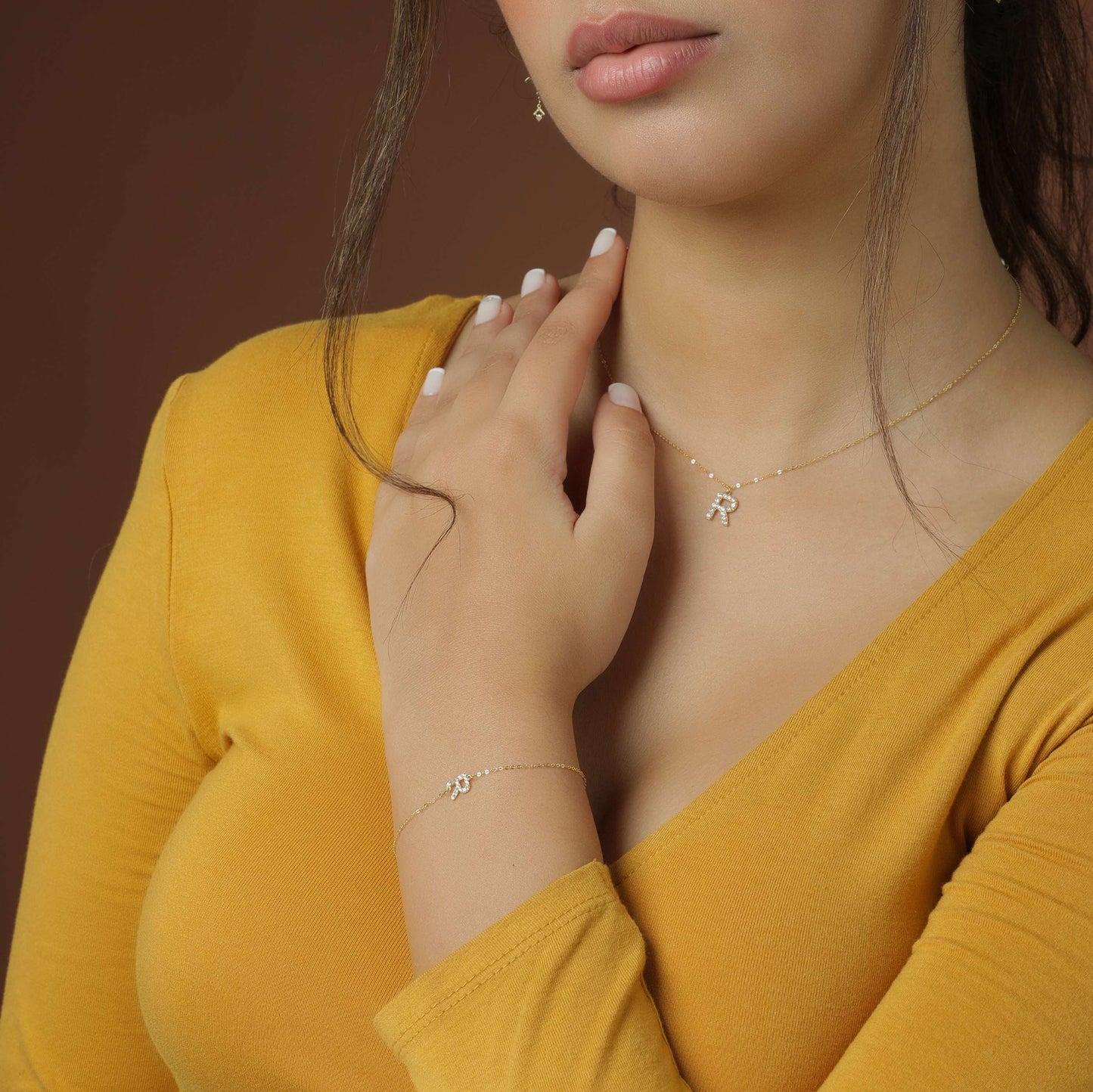 Collier Personnalisé avec initial en Or 18K serti Diamant naturel