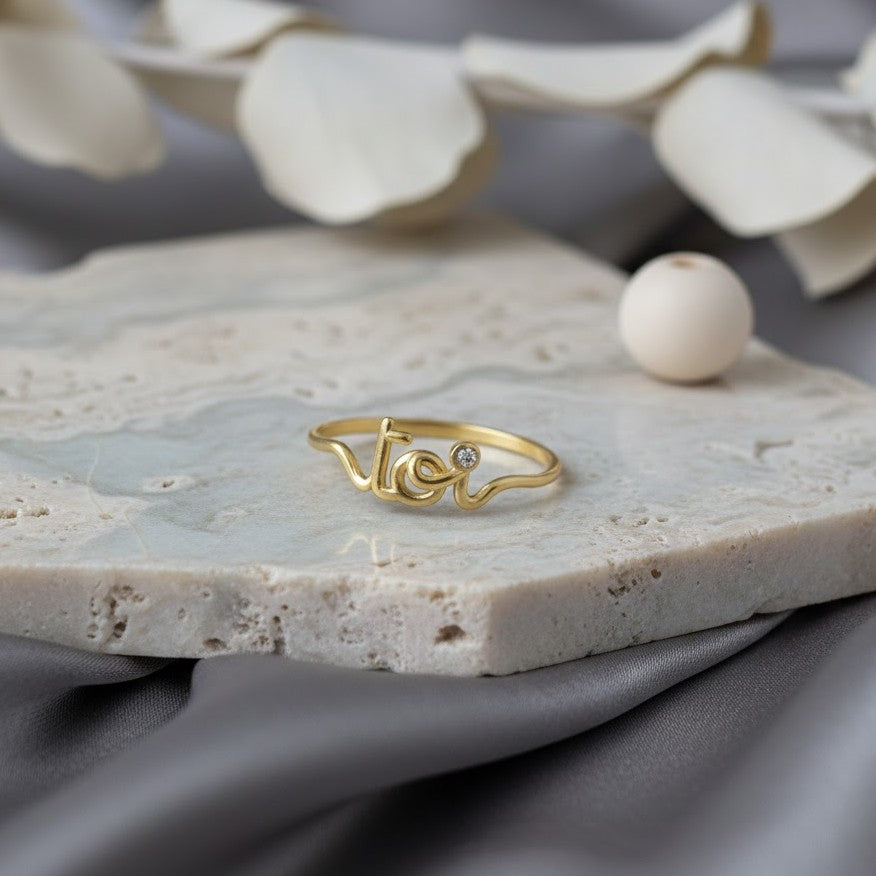 خاتم Toi من الذهب عيار 18 قيراطًا