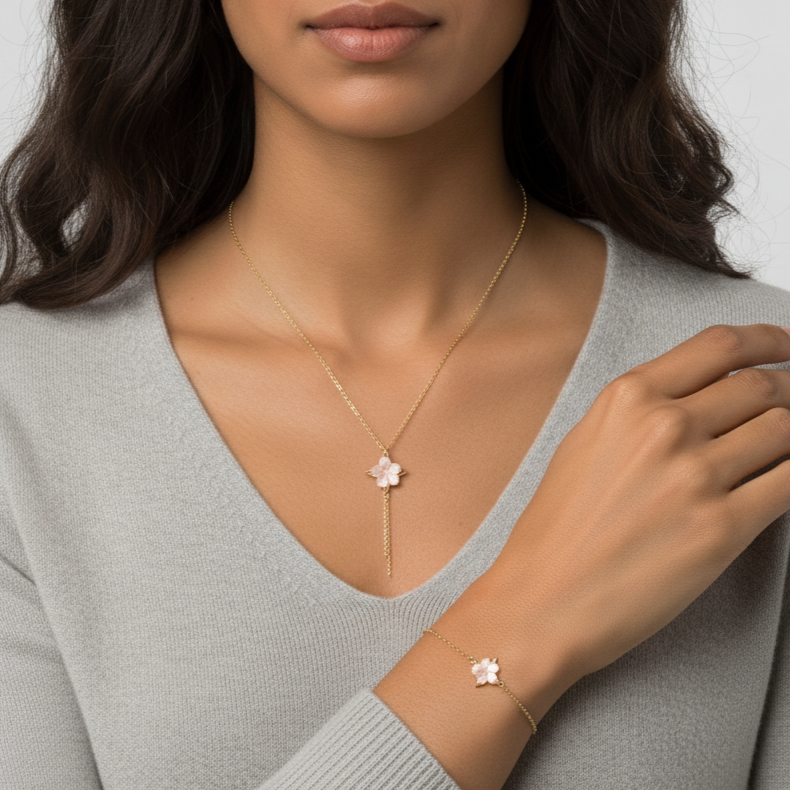 مجموعة بتلات ذهبية عيار 18 قيراطًا