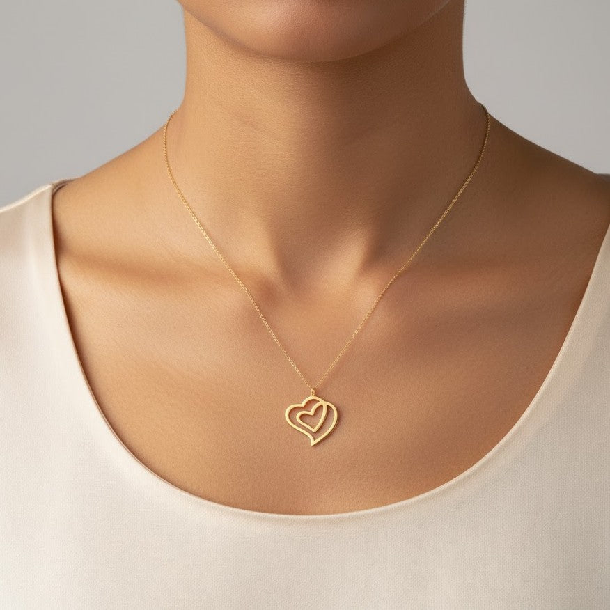 قلادة من الذهب عيار 18 قيراطًا