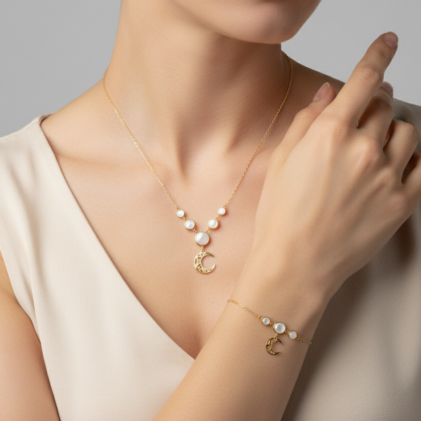 مجموعة حقل النجوم من الذهب عيار 18 قيراطًا