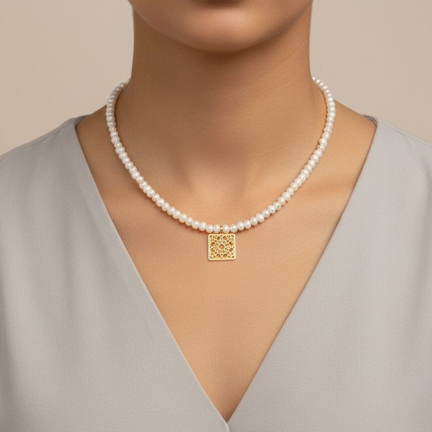 قلادة سليماني من الذهب عيار 18 قيراطًا