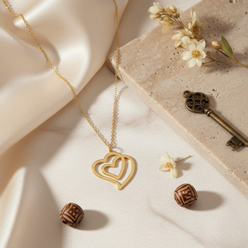 قلادة من الذهب عيار 18 قيراطًا