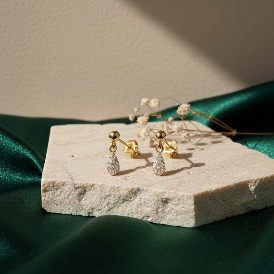 حلقة لوزية من الذهب عيار 18 قيراطًا