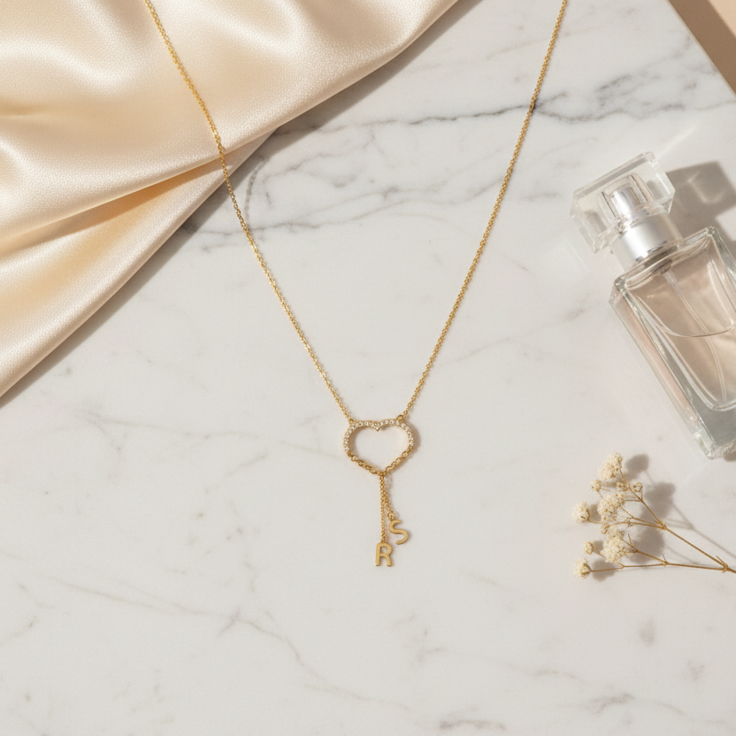 قلادة رقص حميمة من الذهب عيار 18 قيراطًا