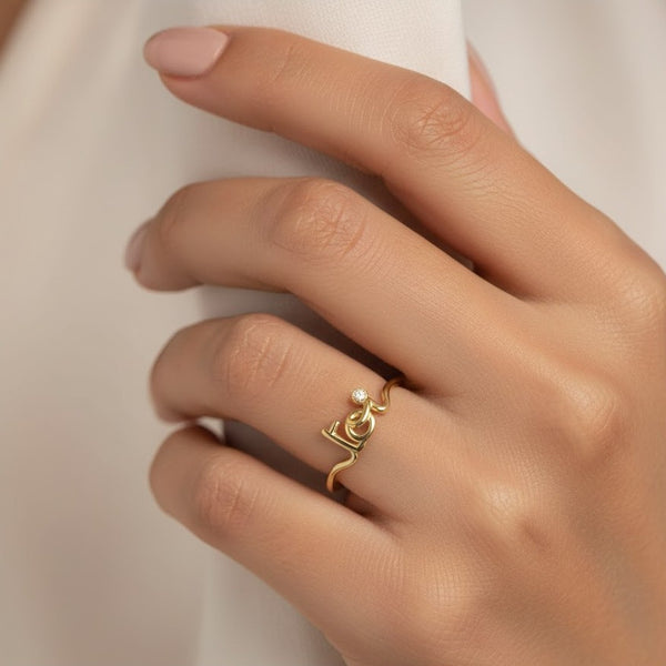 Toi Ring in 18K Gold - Secondary View