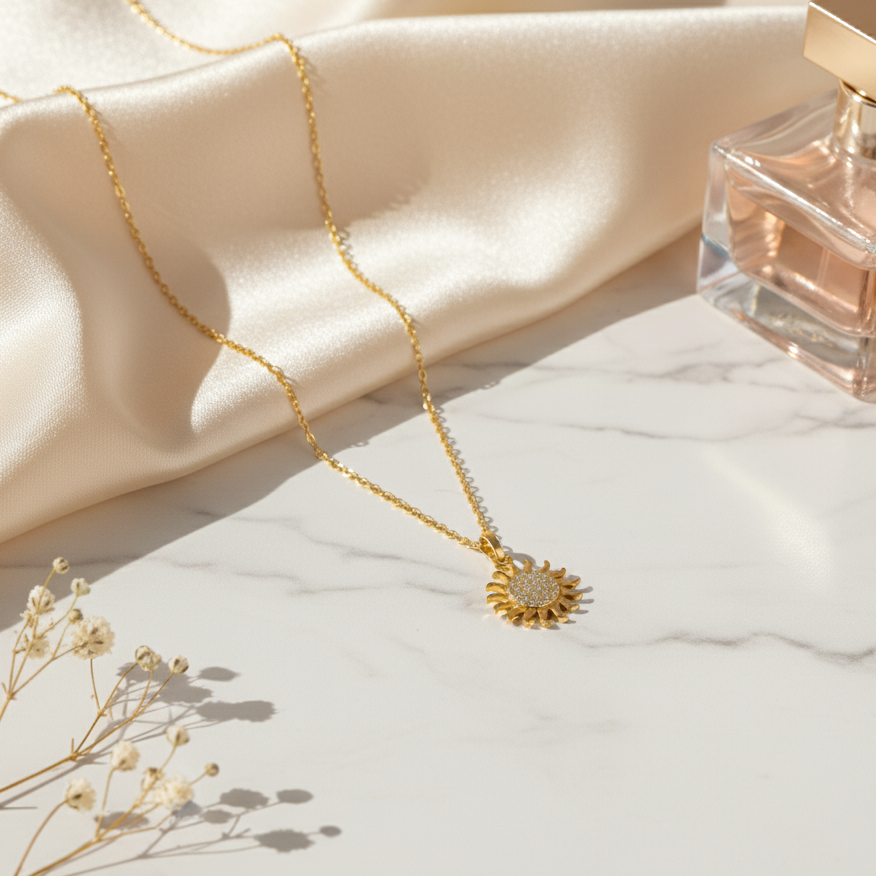 قلادة الشمس من الذهب عيار 18 قيراطًا 