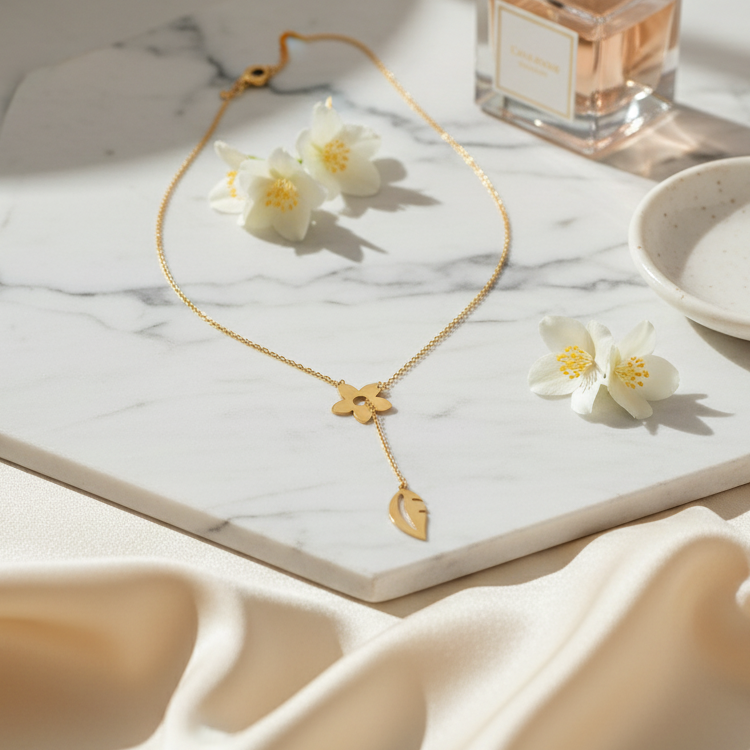 قلادة الربيع الأبدي من الذهب عيار 18 قيراطًا