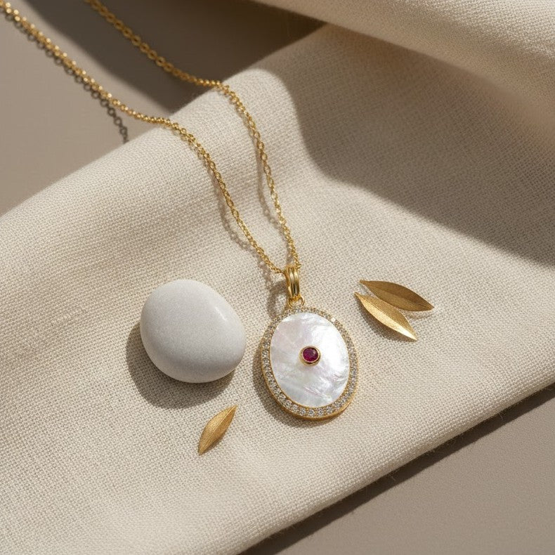 قلادة ضوء القمر من الذهب عيار 18 قيراطًا