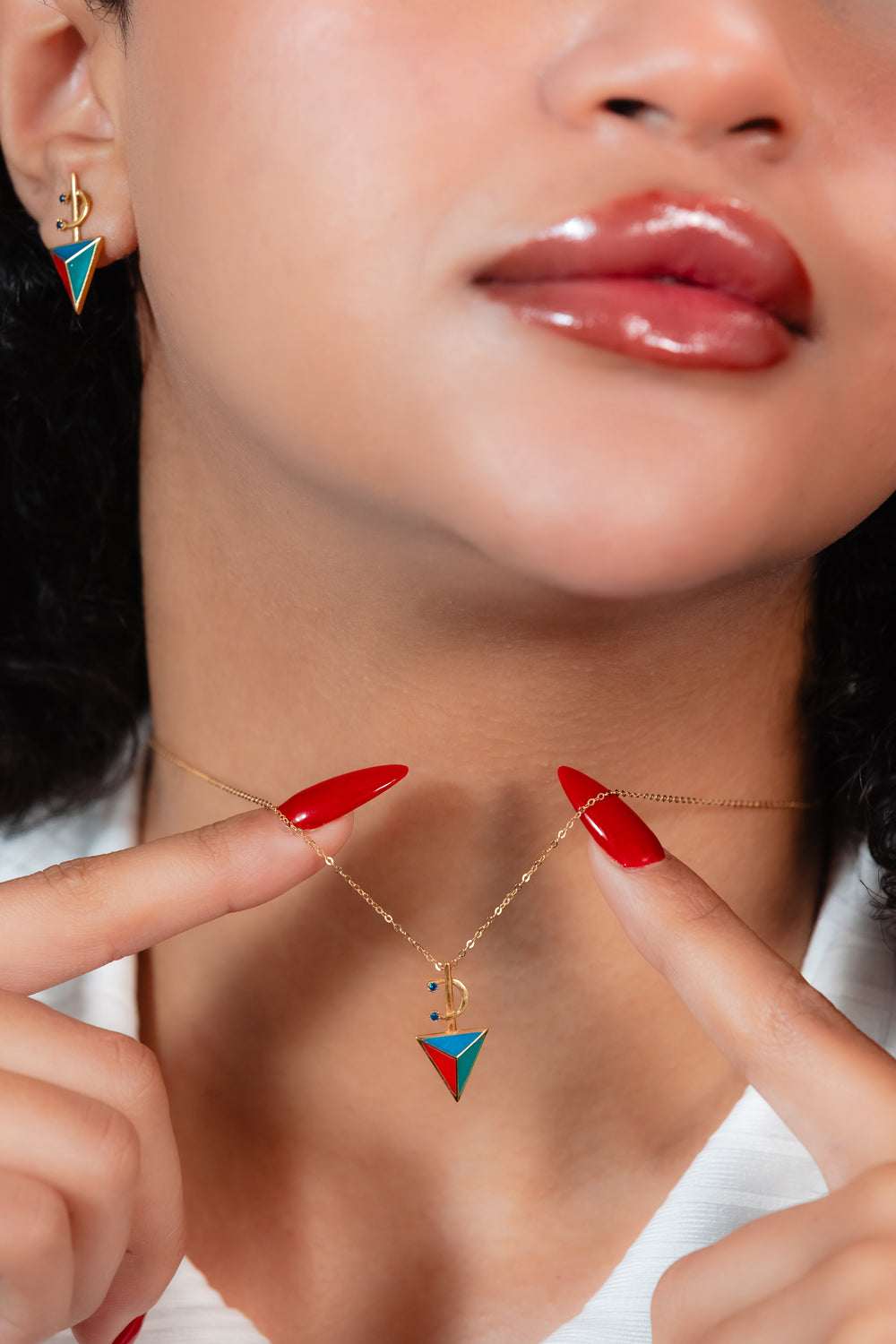 قلادة تيهيا من الذهب عيار 18 قيراطًا