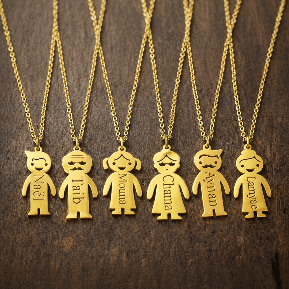 قلادة العائلة السعيدة من الذهب عيار 18 قيراطًا
