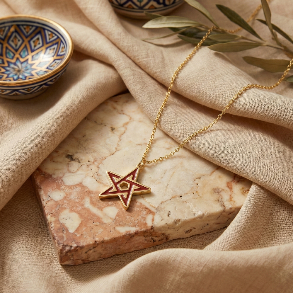 Étoile du Royaume En Or 18K