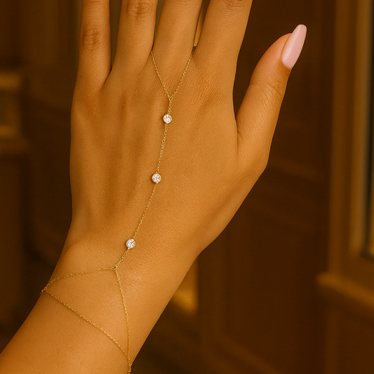 Handchain Ligne des Déesses en Or 18K