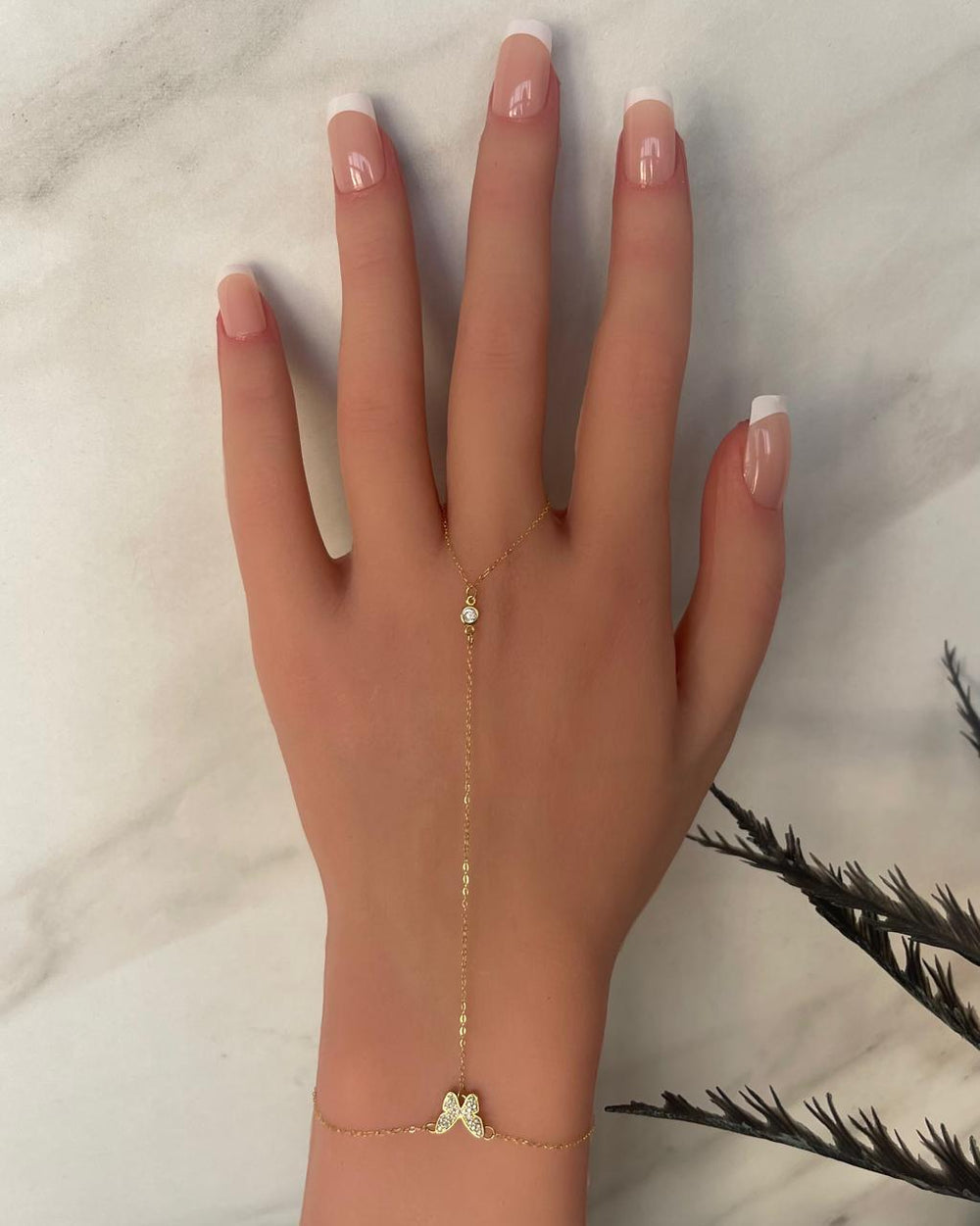 Hand Chain Papillon